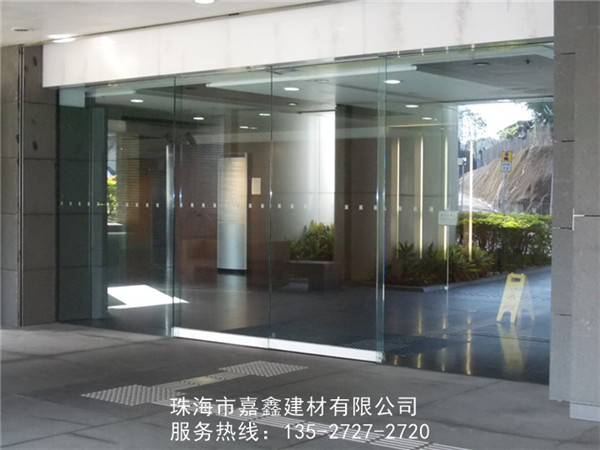 玻璃门的特点与种类 铝合金玻璃门如何挑选