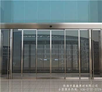 随着玻璃门窗行业的发展,自动门企业能否搭上“便车”