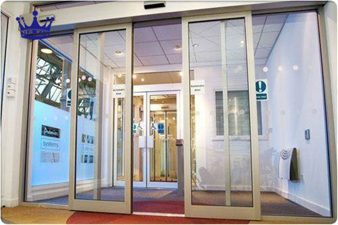 嘉鑫门控自动门为什么酒店出入口大门要用旋转自动门